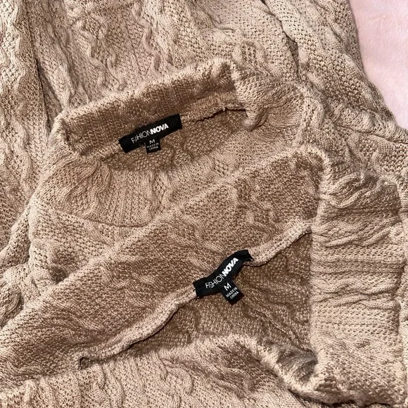 2-PIECE CABLE KNIT CROPPED LONG SLEEVE & HIGH WAIST SKINNY PANTS SET · NWOT - Picture 5 of 6